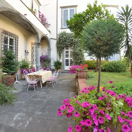 Al Giardino Segreto * Lucca